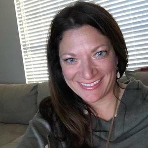 Meet your Posher, Lollie